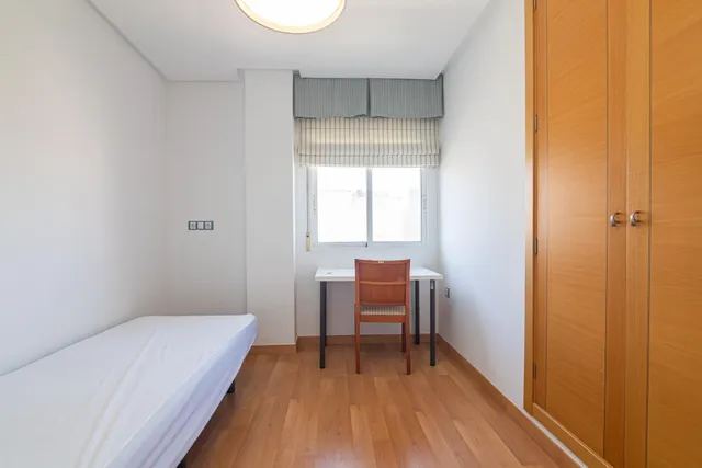 FANTASTICA VIIVENDA DE 4 DORMITORIOS EN SAN VICENTE del RASPEIG — 25