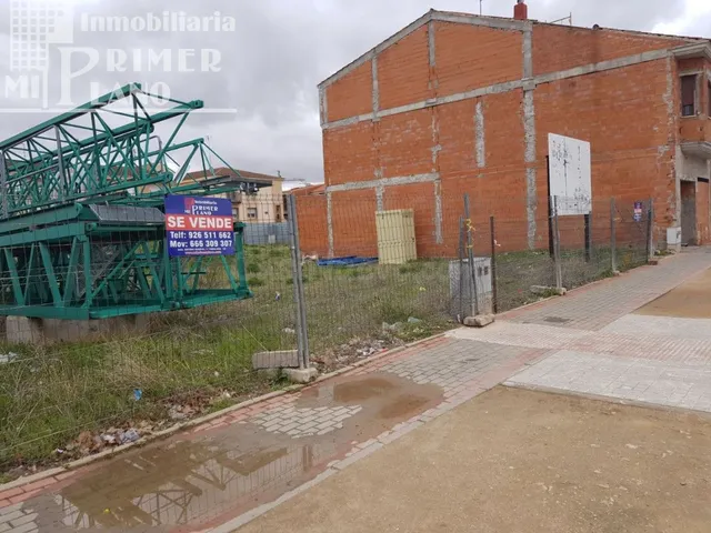 *Solar de 1000 metros cuadrados en la zona de la avenida Jua - foto 2