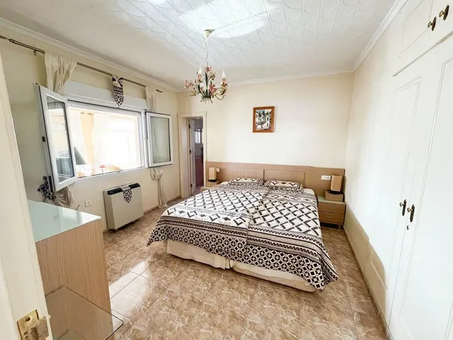 Chalet con piscina y amplias estancias en El Chaparral — 39