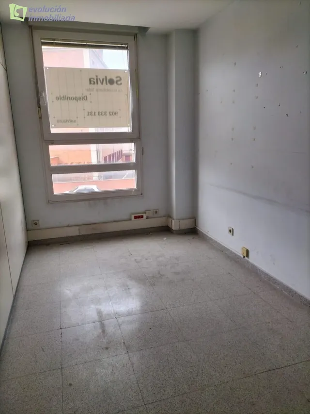 OFICINA EN BURGOS ZONA ALCAMPO — 16