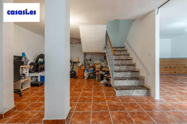 Encantadora Casa Reformada en Ogijares con Vistas y Espacios para Disfrutar — 44