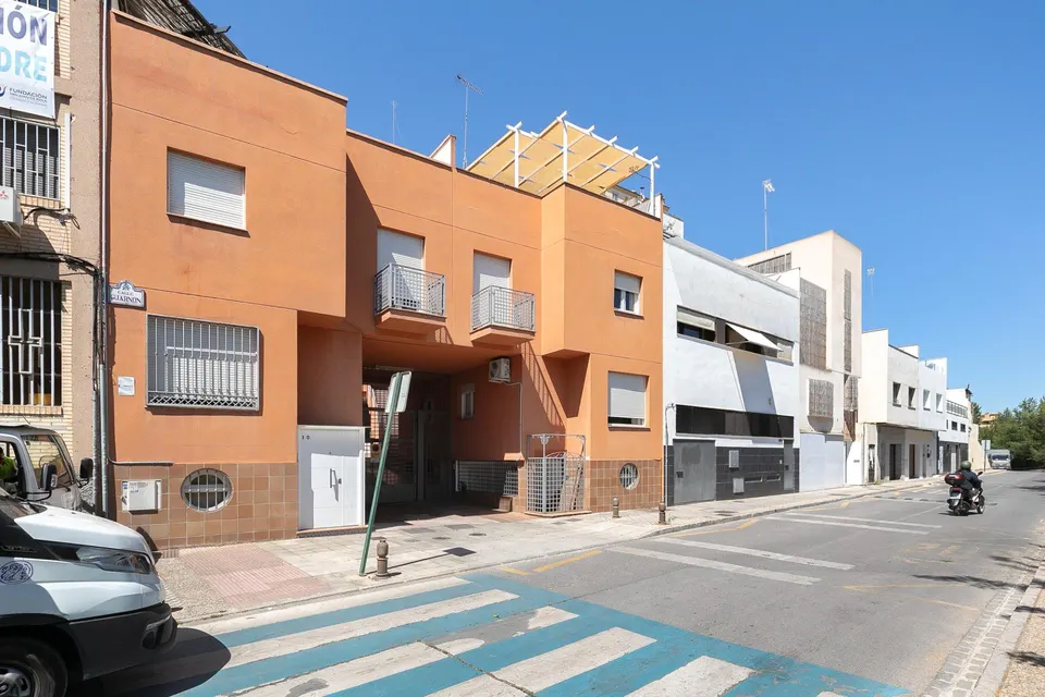 Magnífico adosado con apartamento independiente en Bola de Oro, Granada