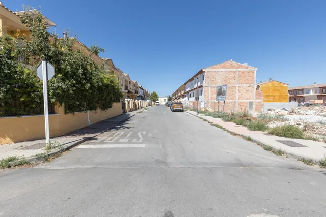 Espectacular casa adosasa de obra nueva — 29