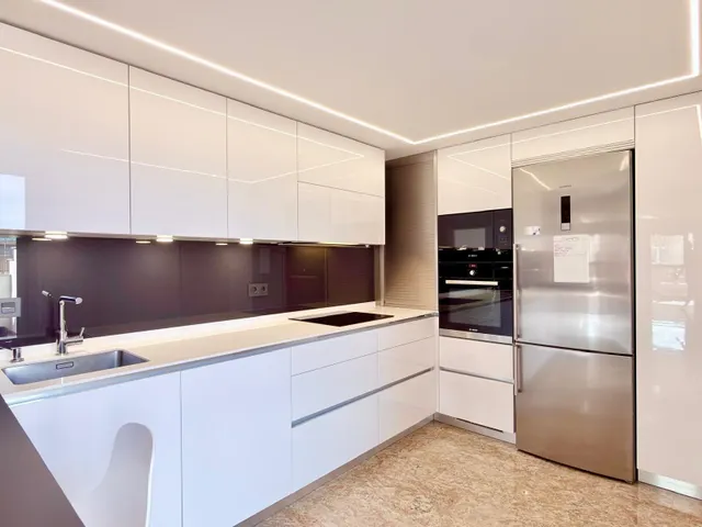 Exclusivo Ático Seminuevo en Totana con Amplias Terrazas y Vistas — 15
