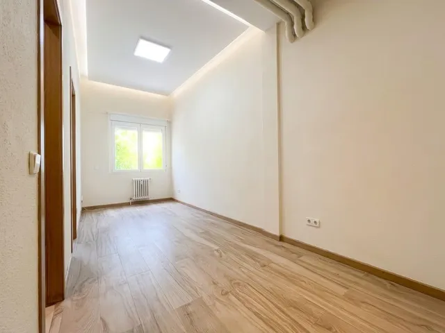 Piso luminoso en calle Constancia 36 — 6