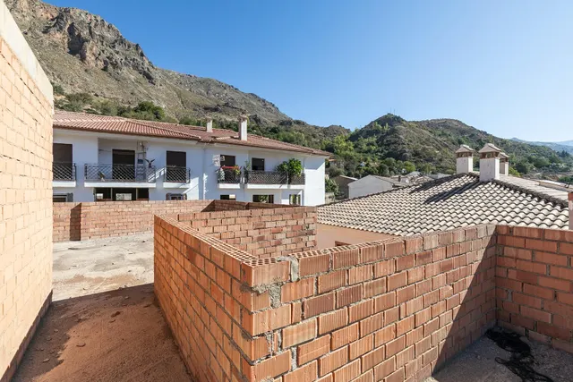 EDIFICIO en Güejar Sierra — 9