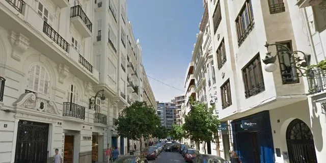 Local comercial 150m² en alquiler - Centro - Sant Francesc - foto 4