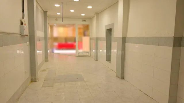 Local comercial de 80 m2 en pleno centro de Nules - foto 3