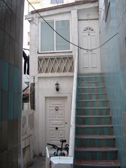 Se vende Piso OKUPADO en Pau 15 de Badalona, Barcelona. - foto 4
