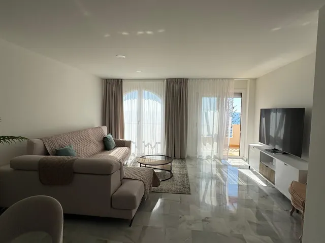 Apartamento 2 habitaciones 132m² en alquiler - Costa Del Sol — 24