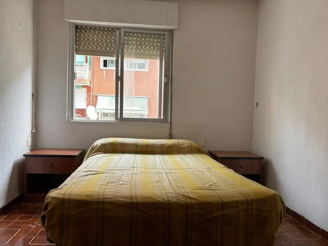 ¡Excelente oportunidad en Princesa Mercedes! Piso exterior con gran potencial de reforma — 9