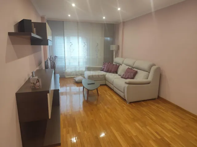 PISO EN CARBALO EN ALQUILER PARA ESTUDIANTES O TRABAJADORES 