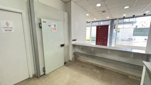 Local comercial 90m² en alquiler - Centre - foto 4