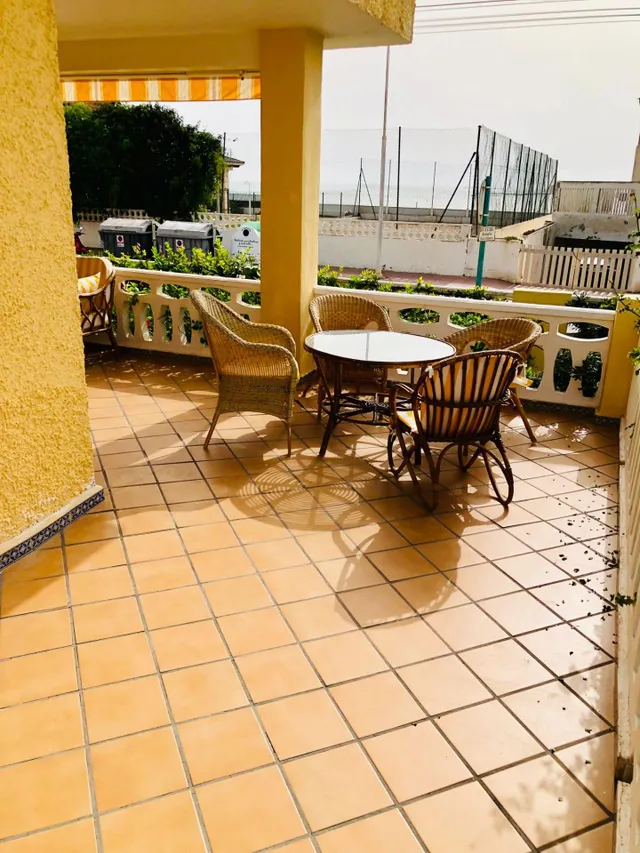 Villa privada con 6 habitaciones frente al mar en Guardamar playa. — 23