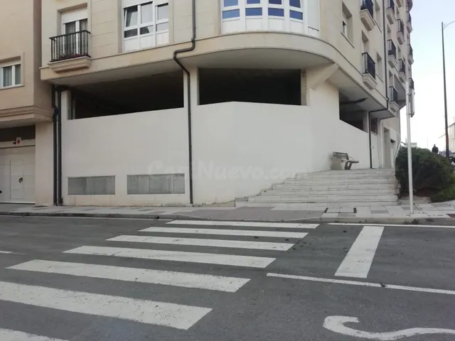 Bajo de 311 metros en el centro de Carballo - foto 4