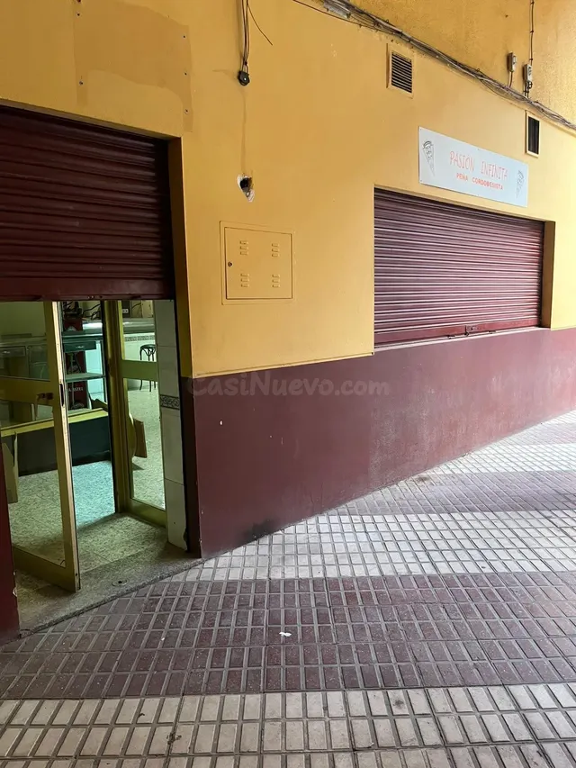 Local Comercial en Alquiler en la Zona de Carretera trassierra, Córdoba — 2