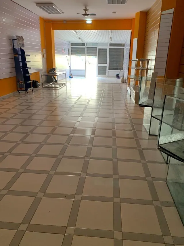 Cala millor local comercial en segunda linea de mar de 67m2 — 25