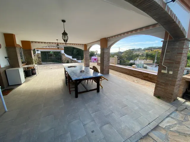 Gran Chalet Junto a Estepona