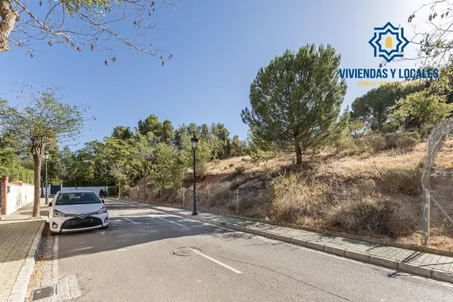 PARCELA 610 M2 EN CORTIJO DE LA LUZ, OTURA. — 4