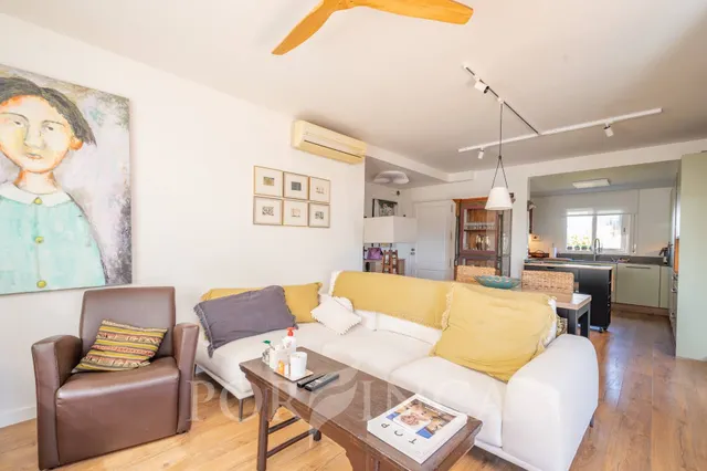 Casa completamente reformada con apartamento independiente, licencia turística, gran jardín y piscina en Calonge — 36