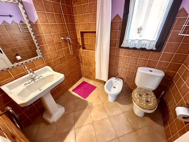 CALONGE: CHALET CON LICENCIA TURÍSTICA, GARAJE, JARDÍN Y PISCINA. ZONA MAS AMBRÓS - VIZC. CABANYES. — 43