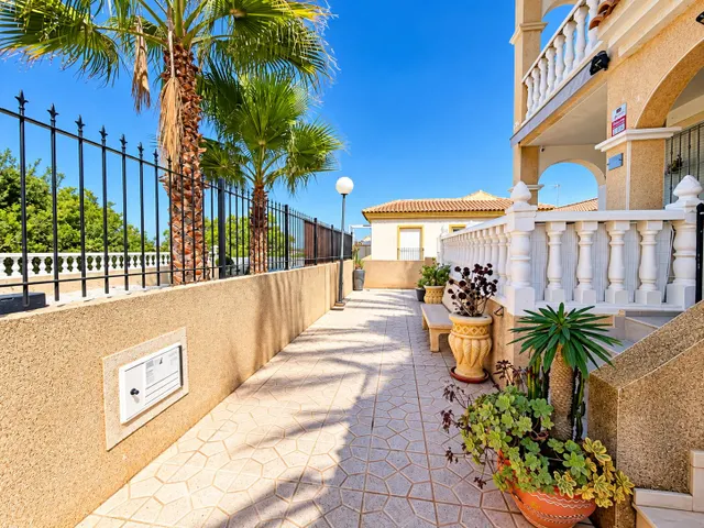 Casa 3 habitaciones 80m² en venta - Los Almendros-La Florida — 42