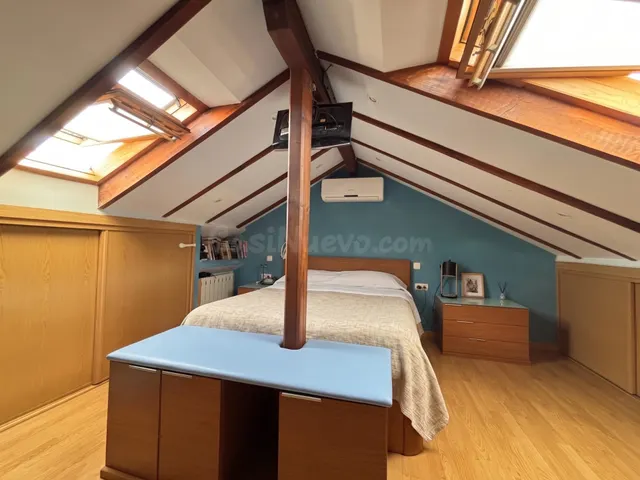 Acogedor DÚPLEX de 2 DORMITORIOS y 2 BAÑOS — 2