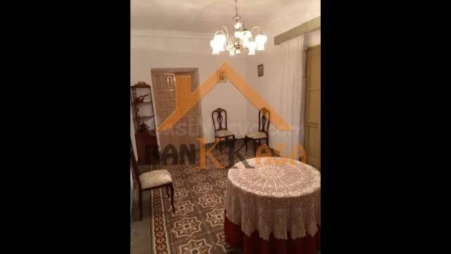 SE VENDE CASA CON LOCAL ABAJO EN FIÑANA ZONA CENTRO - foto 5