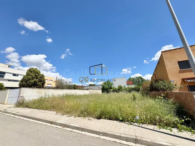 Parcela urbana de 397 m2 para construir casa independiente a - foto 3
