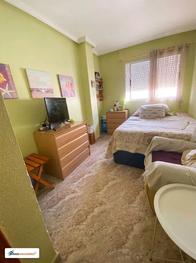 Piso de 4 dormitorios con garaje en el centro de Águilas · 200.000 € — 16