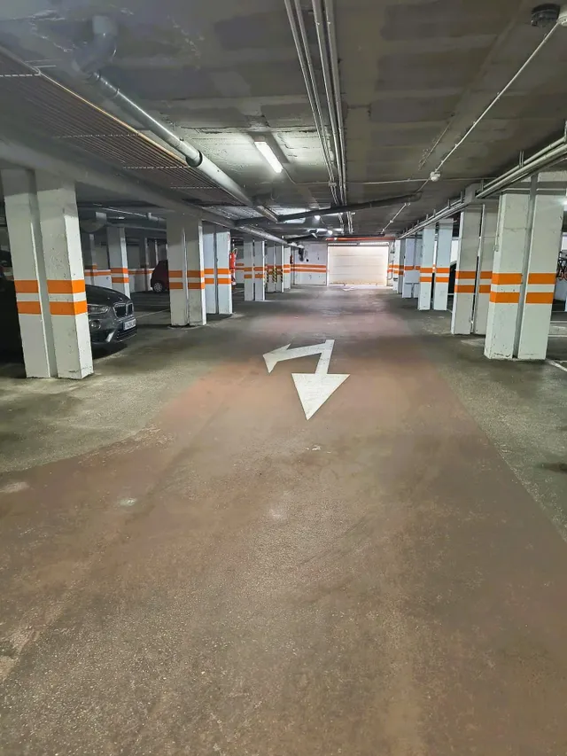 VENTA DE EXCLUSIVO BUNGALOW ÁTICO CON ESPECTACULAR TERRAZA — 37