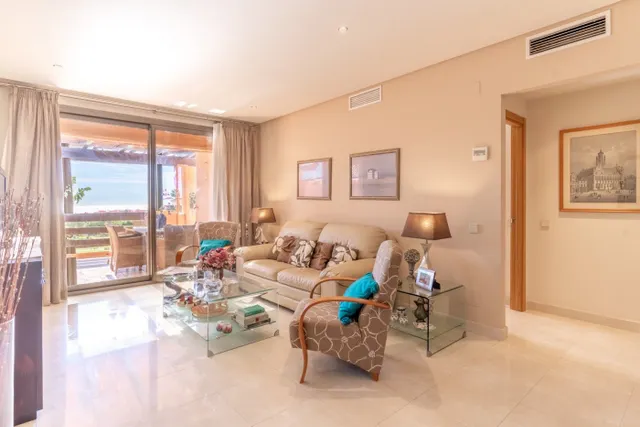 Elegante apartamento en primera planta con vistas panorámicas al mar en Sotoserena – Nueva Milla de Oro, Estepona — 10