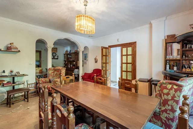 Espectacular Chalet en Ogijares - Ideal para Familias — 16