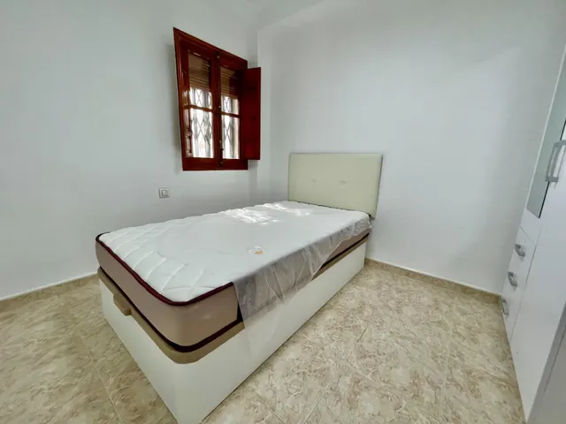 Vivienda de 3 dormitorios con garaje en plena Judería de Córdoba — 9
