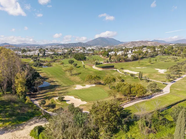 TOWNHOUSE EN NUEVA ANDALUCIA, ALOHA GOLF MARBELLA — 27