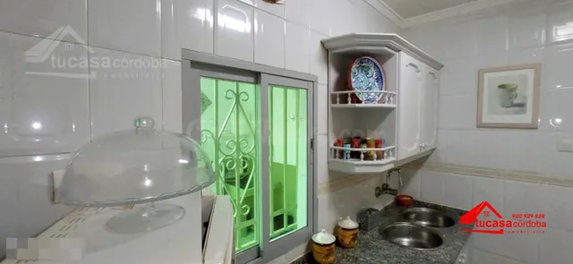 FABULOSA CASA EN FERNAN NUÑEZ - foto 4