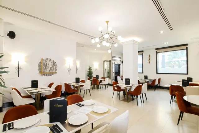 ¡¡Deja de buscar. Restaurante con gran estilo en Motril busc