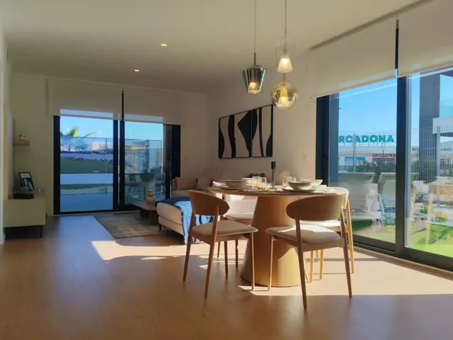 Impresionante apartamento nuevo en Torreblanca, Torrevieja. — 10