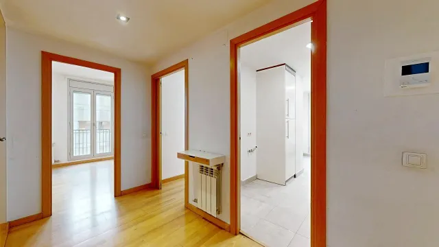 Poblenou: luz natural, dos amplias habitaciones y parking y trastero incluidos en el precio. — 19