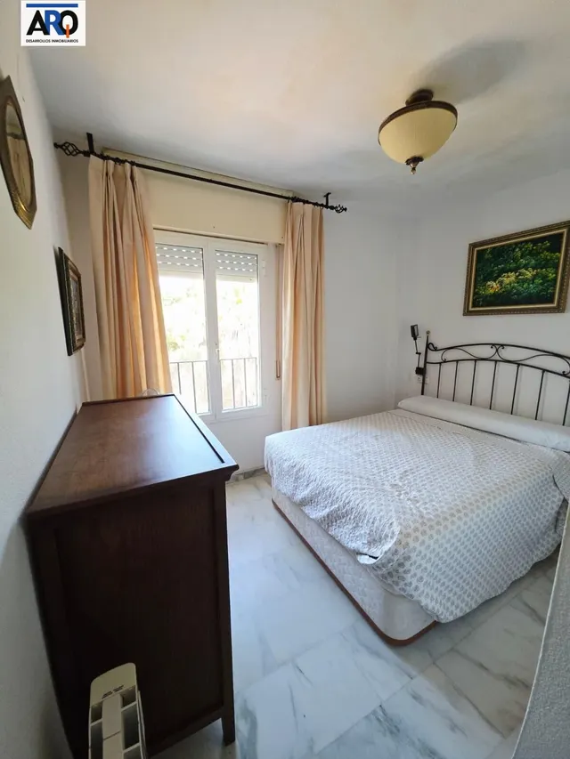 Oportunidad en Benalmádena Costa: 1 dormitorio cerca del mar — 11