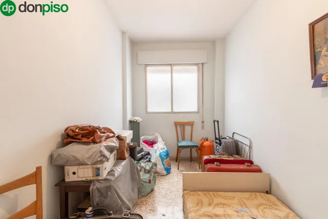 Piso con terraza y gran potencial junto a Camino de Ronda — 14