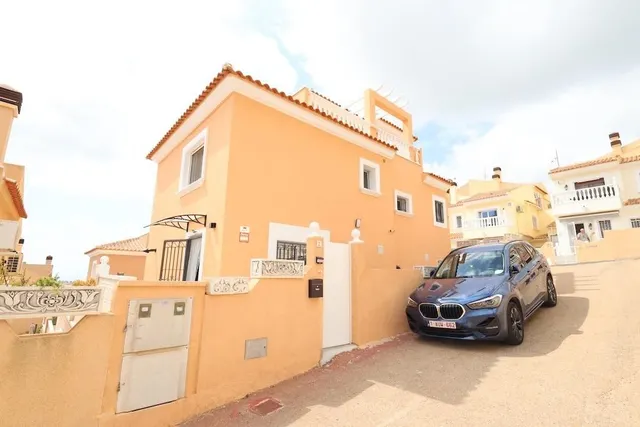 Villa 3 habitaciones 112m² en venta - Pueblo — 34
