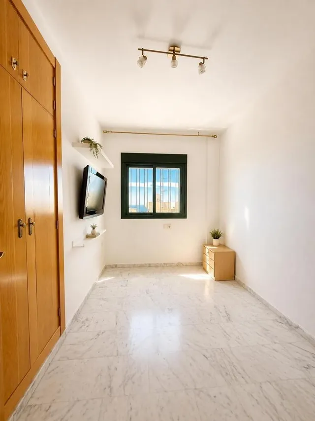 Piso en esquina con vistas al mar y acceso directo a piscina | Torrequebrada — 15