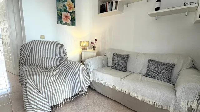Fabulosa vivienda tipo duplex con entrada independiente y amplio jardin — 13