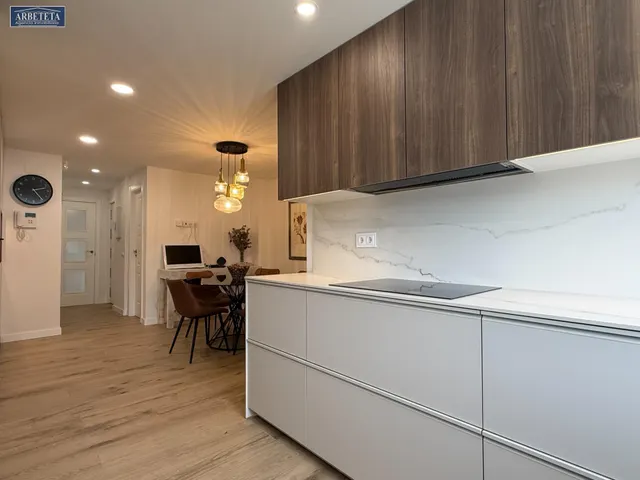 Inmobiliaria Arbeteta vende piso de cuatro dormitorios en zona Constitución — 10