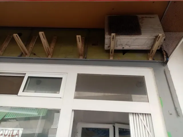 LOCAL COMERCIAL EN EL CORAZÓN DE ESTEPONA — A 100 M DE LA PLAZA CENTRAL — 8