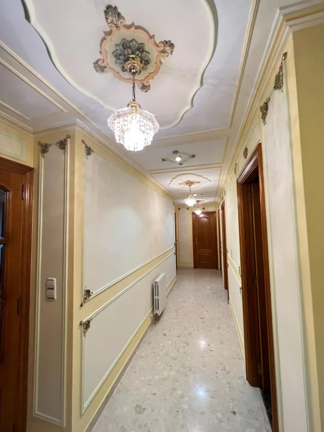 EXCELENTE CASA/CHALET, CON  MUY AMPLIA PARCELA, FRUTALES Y PISCINA, PLAYAS A 10 MINUTOS EN COCHES. — 28