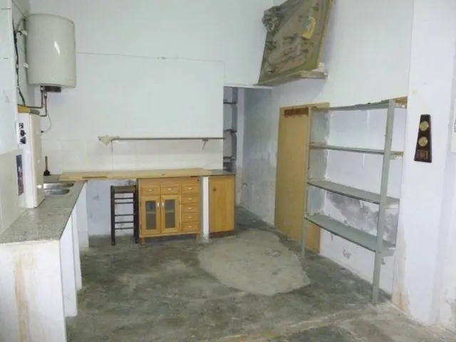 LOCAL COMERCIAL EN ESQUINA — 5
