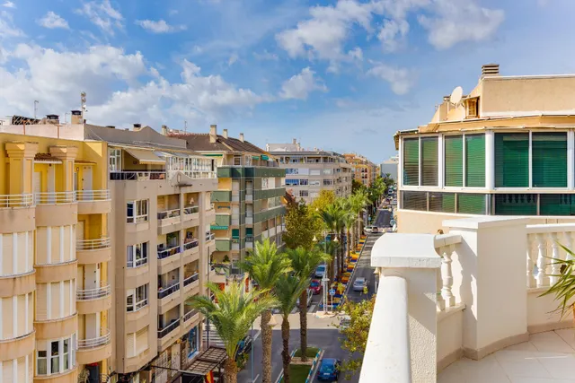 Espectacular ático con vistas al mar y amplia terraza — 30