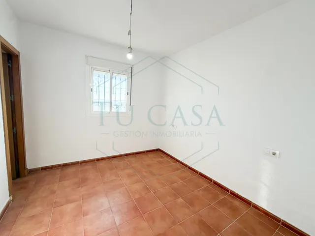 Se vende parcela con chalet en Pago del Humo no hipotecable — 8